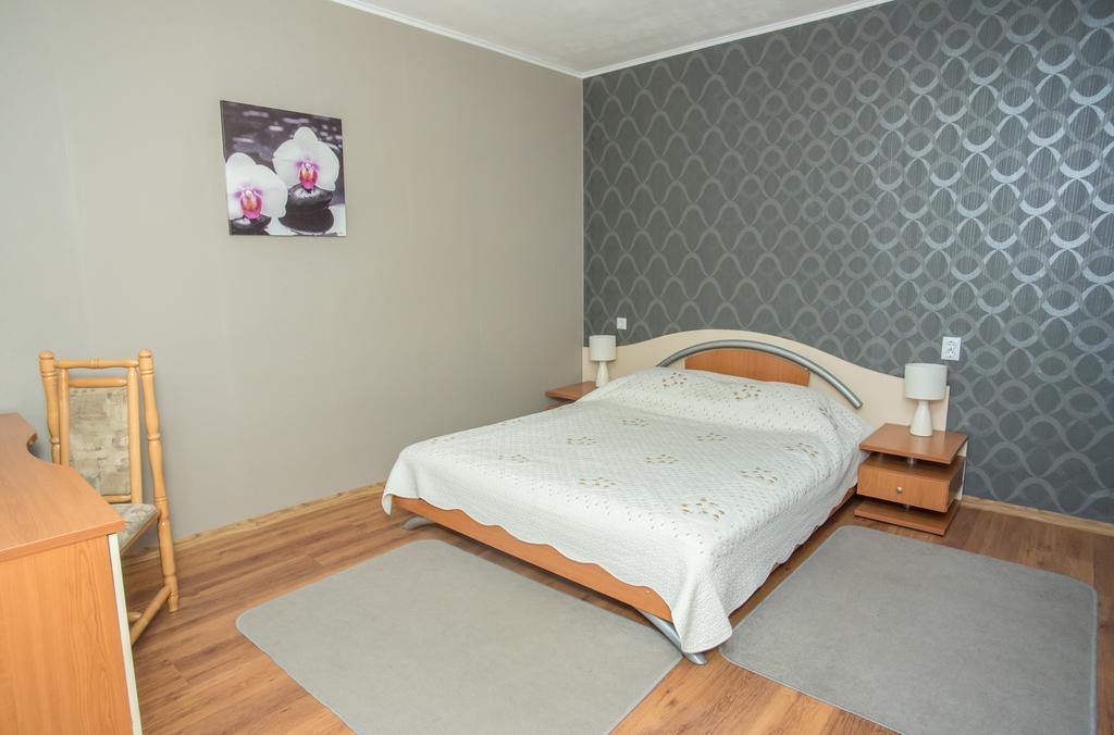 Family Hotel Accent Razgrad Exterior photo